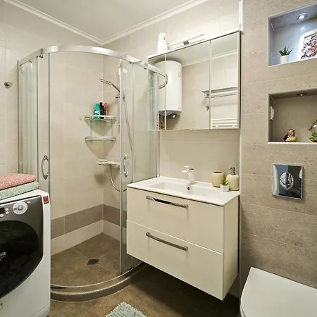 уютная рядом с центром бургаса Lejlighed