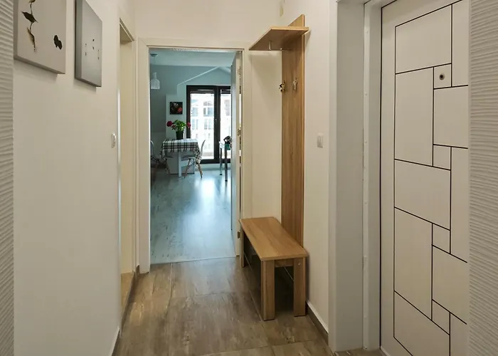 уютная рядом с центром бургаса Апартамент *